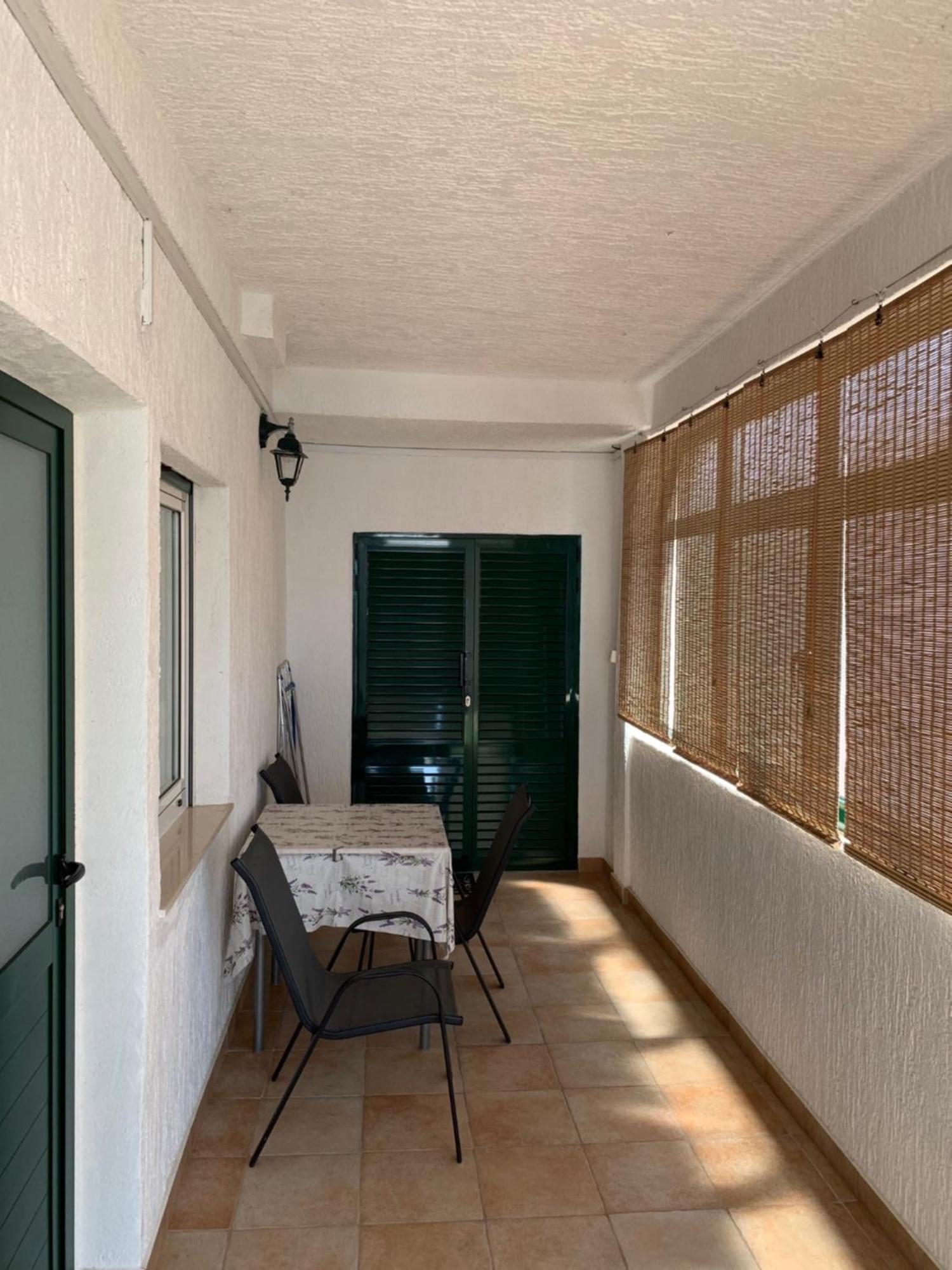 Apartments Jelusic Pirovac Exterior photo